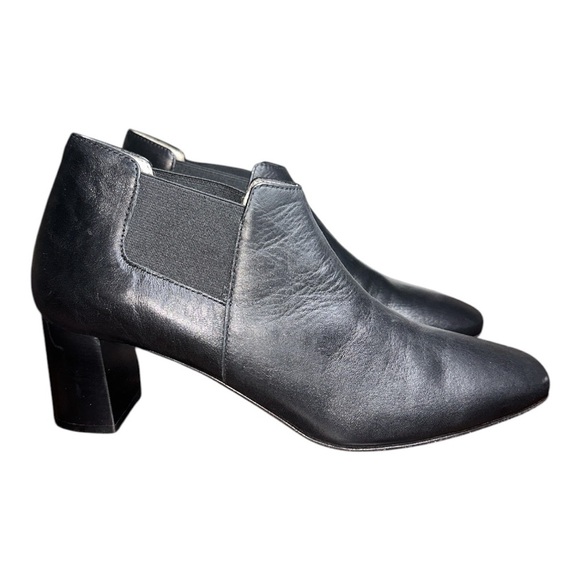 Amalfi by Rangoni Women's Black Leather Ankle Boots size 6.5 - Picture 1 of 9
